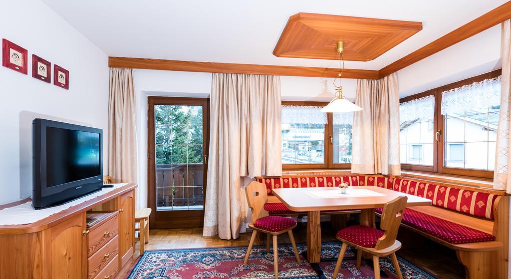 Apartments Elise Селва ди Вал Гардена Екстериор снимка